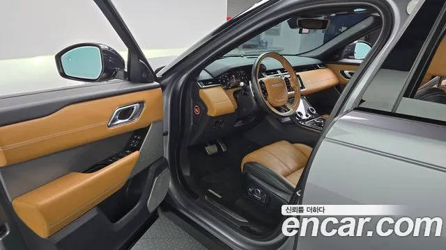 Land Rover Range Rover Velar 2020 thumb 9