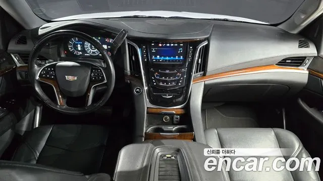 Cadillac Escalade 2018 thumb 3
