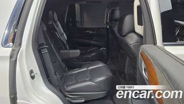 Cadillac Escalade 2018 thumb 8