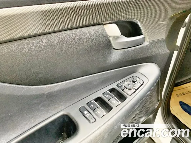 Hyundai Santa Fe 2019 thumb 7