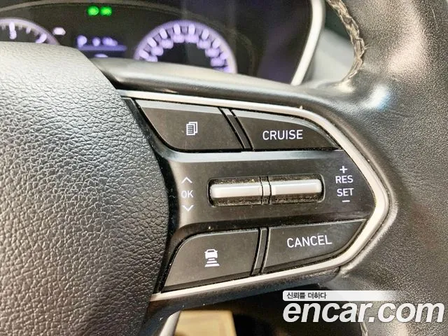 Hyundai Santa Fe 2019 thumb 8