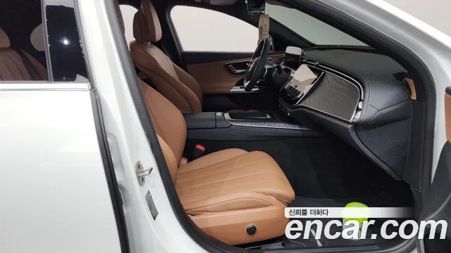 Mercedes-Benz E-Class 2025 thumb 7