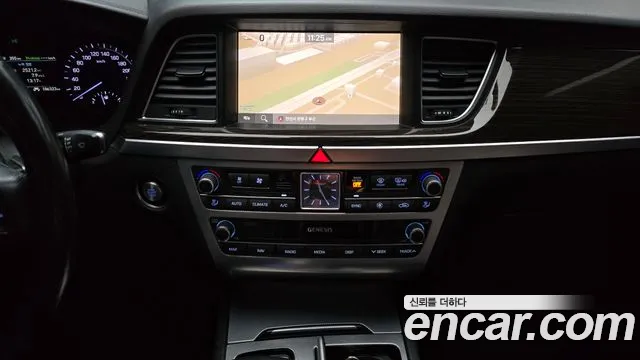Genesis G80 2018 thumb 3