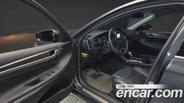 Hyundai Grandeur 2018 thumb 3