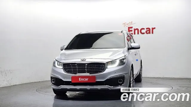Kia Carnival 2018 thumb 11