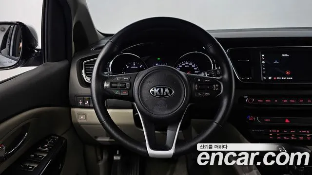 Kia Carnival 2018 thumb 7
