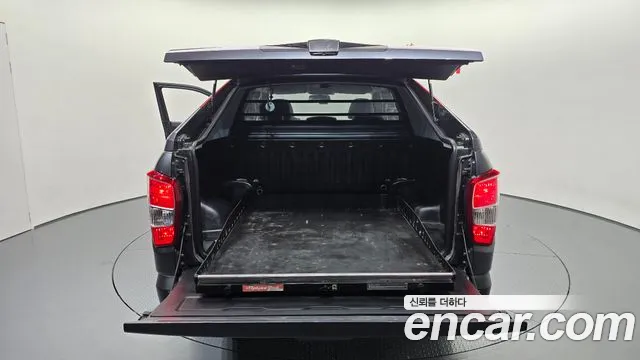 KGM Rexton 2019 thumb 9