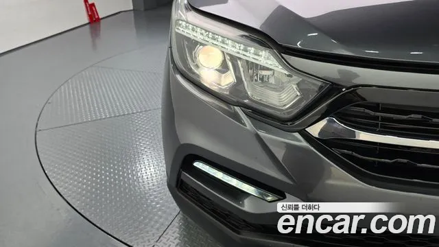 KGM Rexton 2019 thumb 2