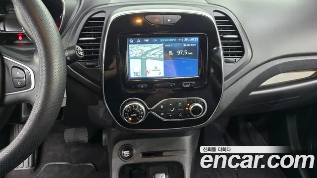 Renault QM3 2018 thumb 5