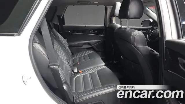 Kia Sorento 2018 thumb 10