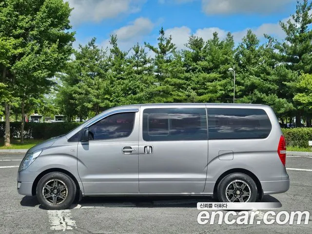 Hyundai Staria 2016 thumb 6