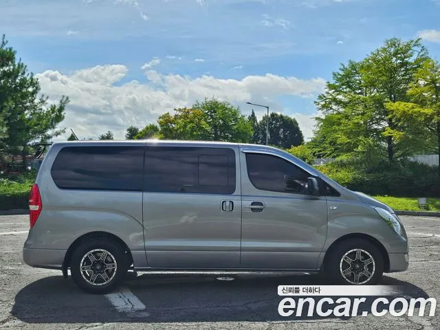 Hyundai Staria 2016 thumb 2