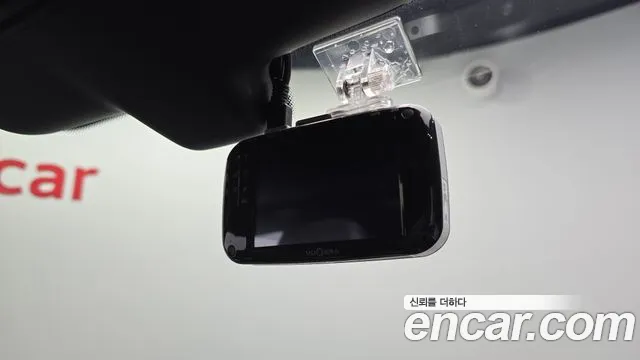 Mercedes-Benz C-Class 2016 thumb 3