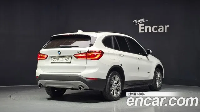 BMW X1 2016 thumb 9