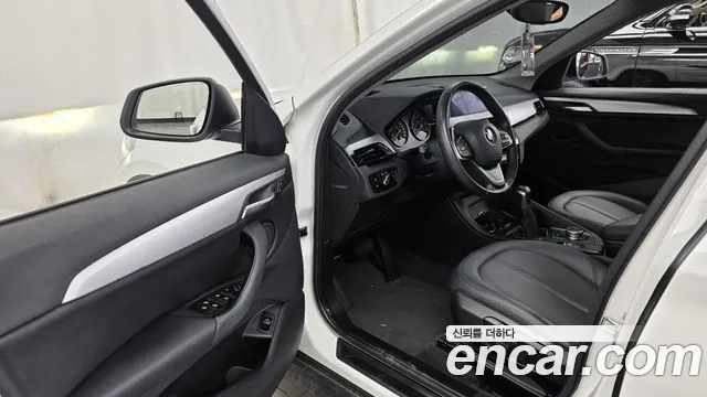BMW X1 2016 thumb 6