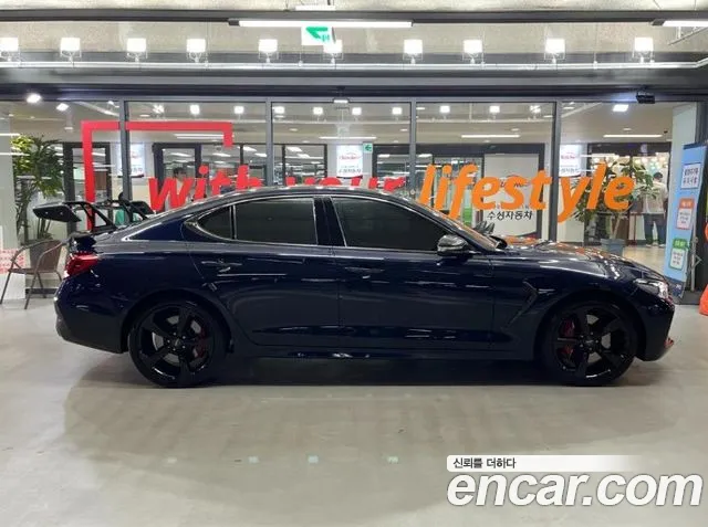 Genesis G70 2018 thumb 5