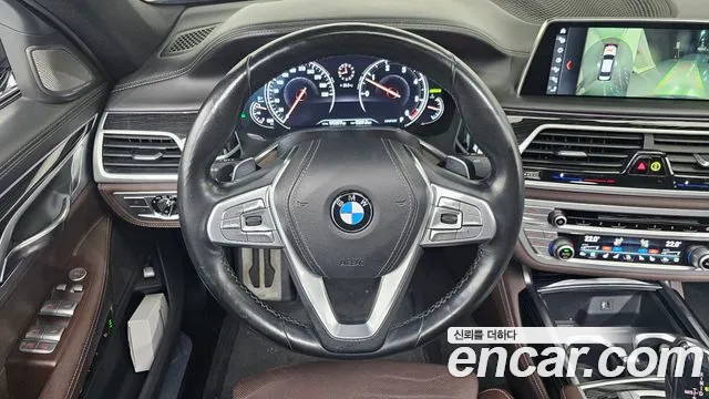 BMW 7 серии 2018 thumb 8