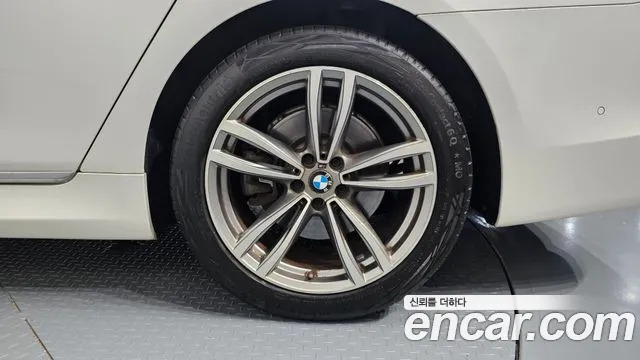 BMW 7 серии 2019 thumb 4
