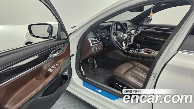 BMW 7 серии 2019 thumb 10