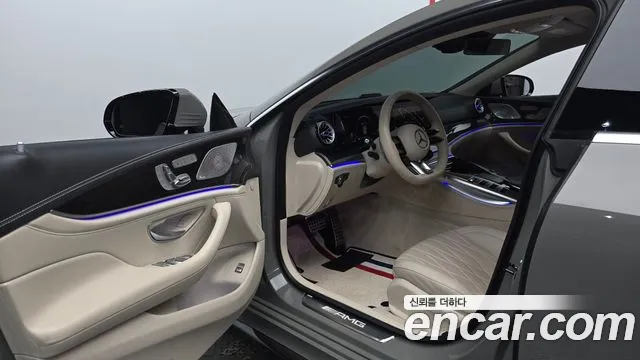 Mercedes-Benz AMG GT 2023 thumb 4