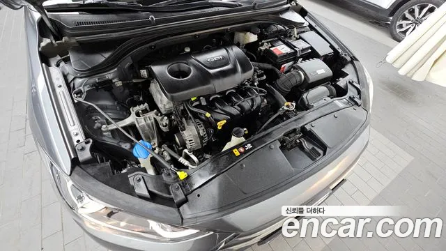 Hyundai Avante 2016 thumb 10
