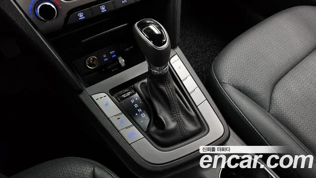 Hyundai Avante 2016 thumb 7