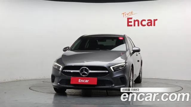 Mercedes-Benz A-Class 2020 thumb 4