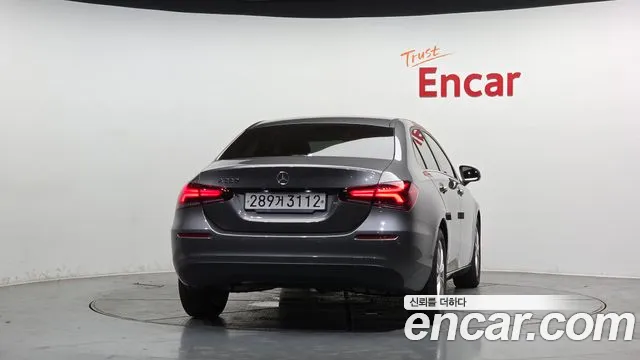 Mercedes-Benz A-Class 2020 thumb 8