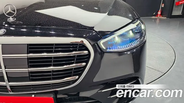 Mercedes-Benz S-Class 2015 thumb 5