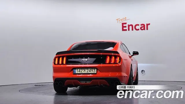 Ford Mustang 2015 thumb 9