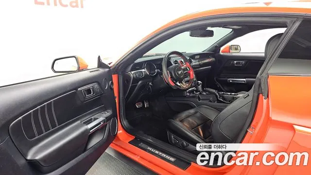 Ford Mustang 2015 thumb 12