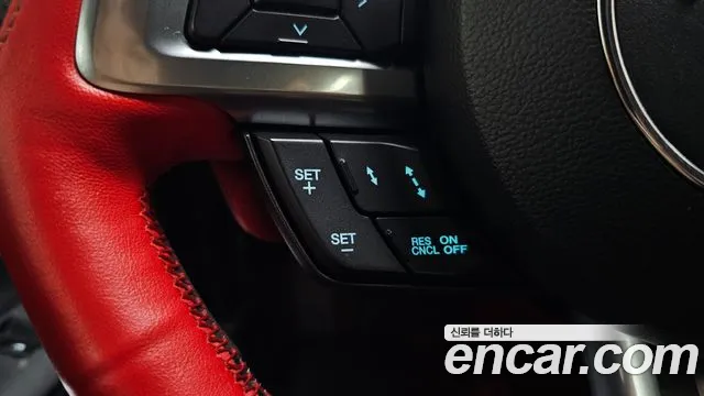 Ford Mustang 2015 thumb 10