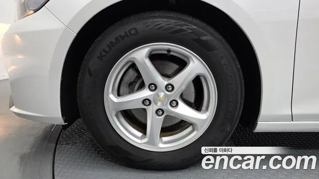 Chevrolet Malibu 2018 thumb 2
