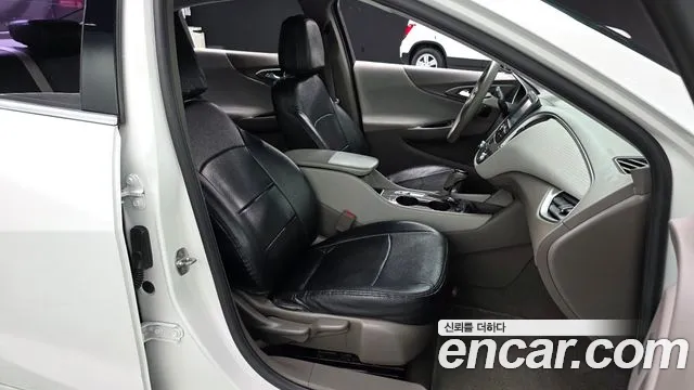 Chevrolet Malibu 2018 thumb 11