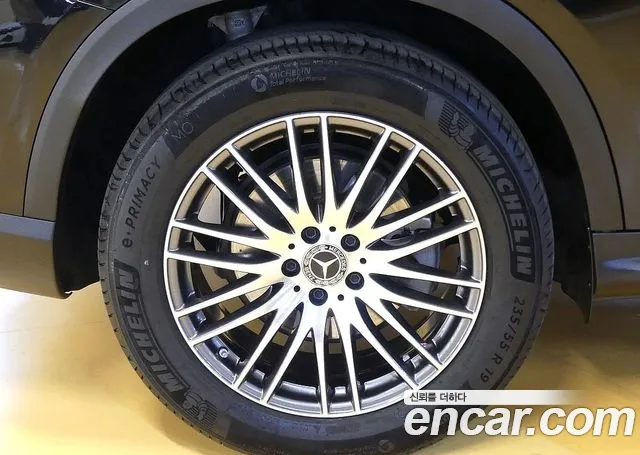 Mercedes-Benz GLC 2025 thumb 3
