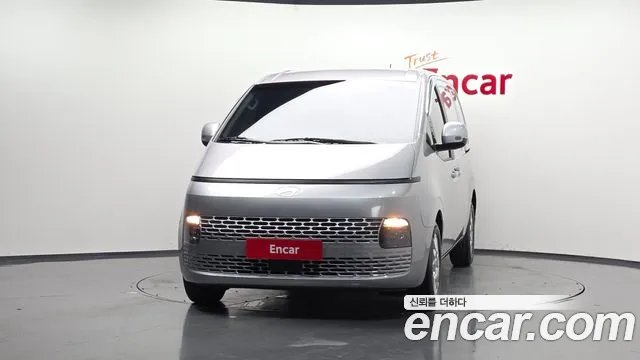Hyundai Staria 2025 thumb 6