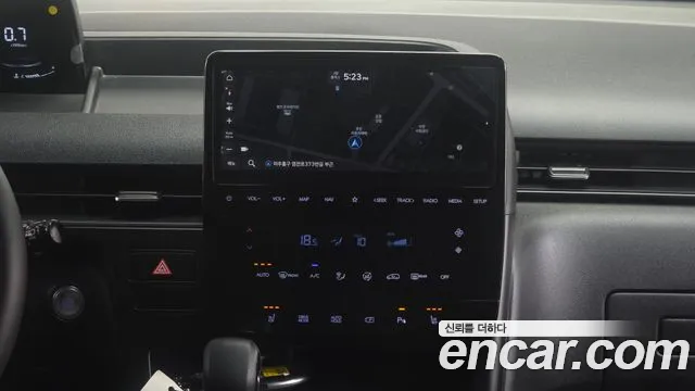 Hyundai Staria 2025 thumb 7