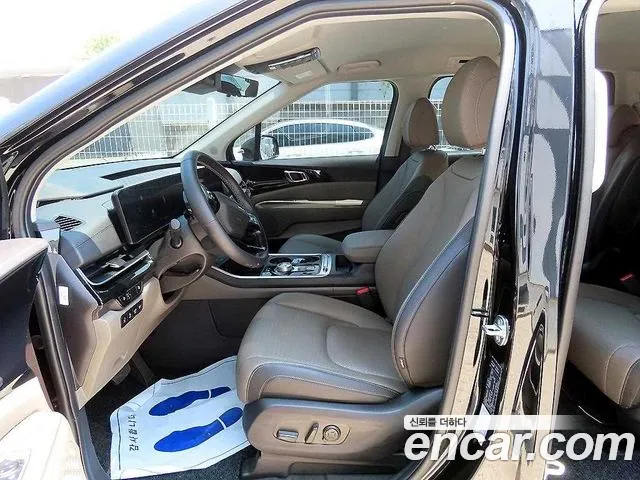 Kia Carnival 2025 thumb 4