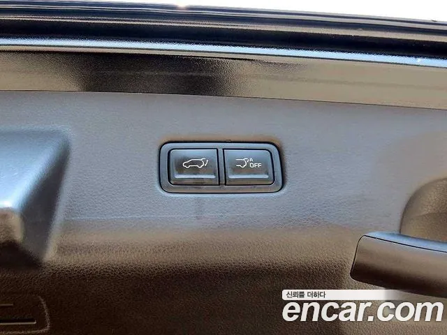 Kia Carnival 2025 thumb 3