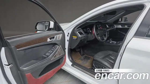 Genesis G80 2017 thumb 10