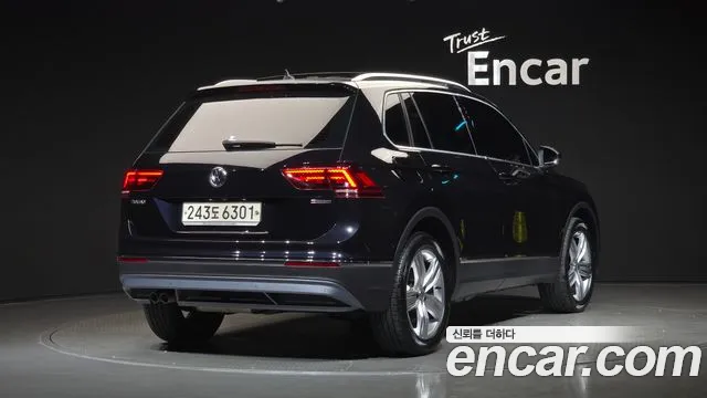 Volkswagen Tiguan 2020 thumb 2