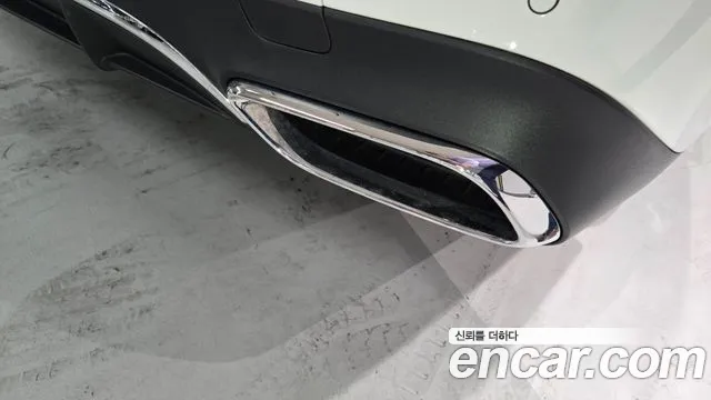 Mercedes-Benz E-Class 2025 thumb 7
