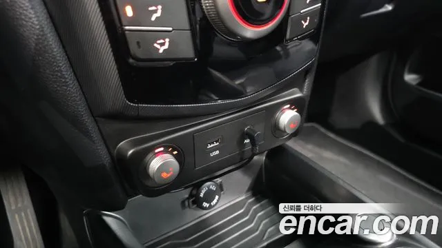 KGM Tivoli 2017 thumb 9