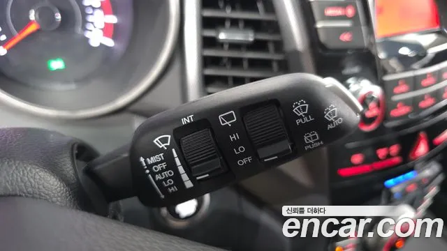 KGM Tivoli 2017 thumb 10