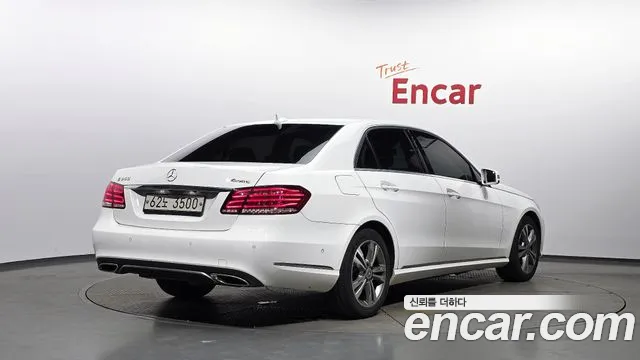 Mercedes-Benz E-Class 2014 thumb 4
