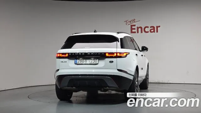 Land Rover Range Rover Velar 2022 thumb 4