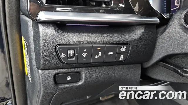 Kia Niro 2019 thumb 2