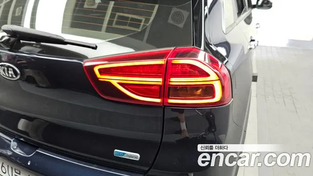 Kia Niro 2019 thumb 6