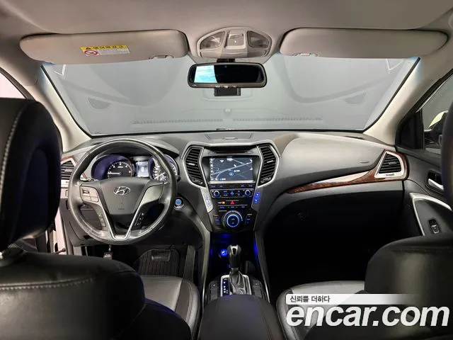 Hyundai Santafe 2016 thumb 4