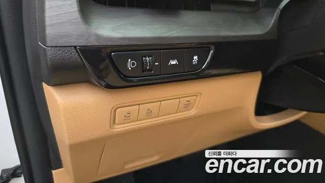 Kia Carnival 2023 thumb 7